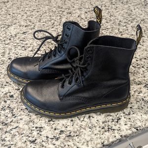 Dr. Martens 1460 Pascal women's boot size 10